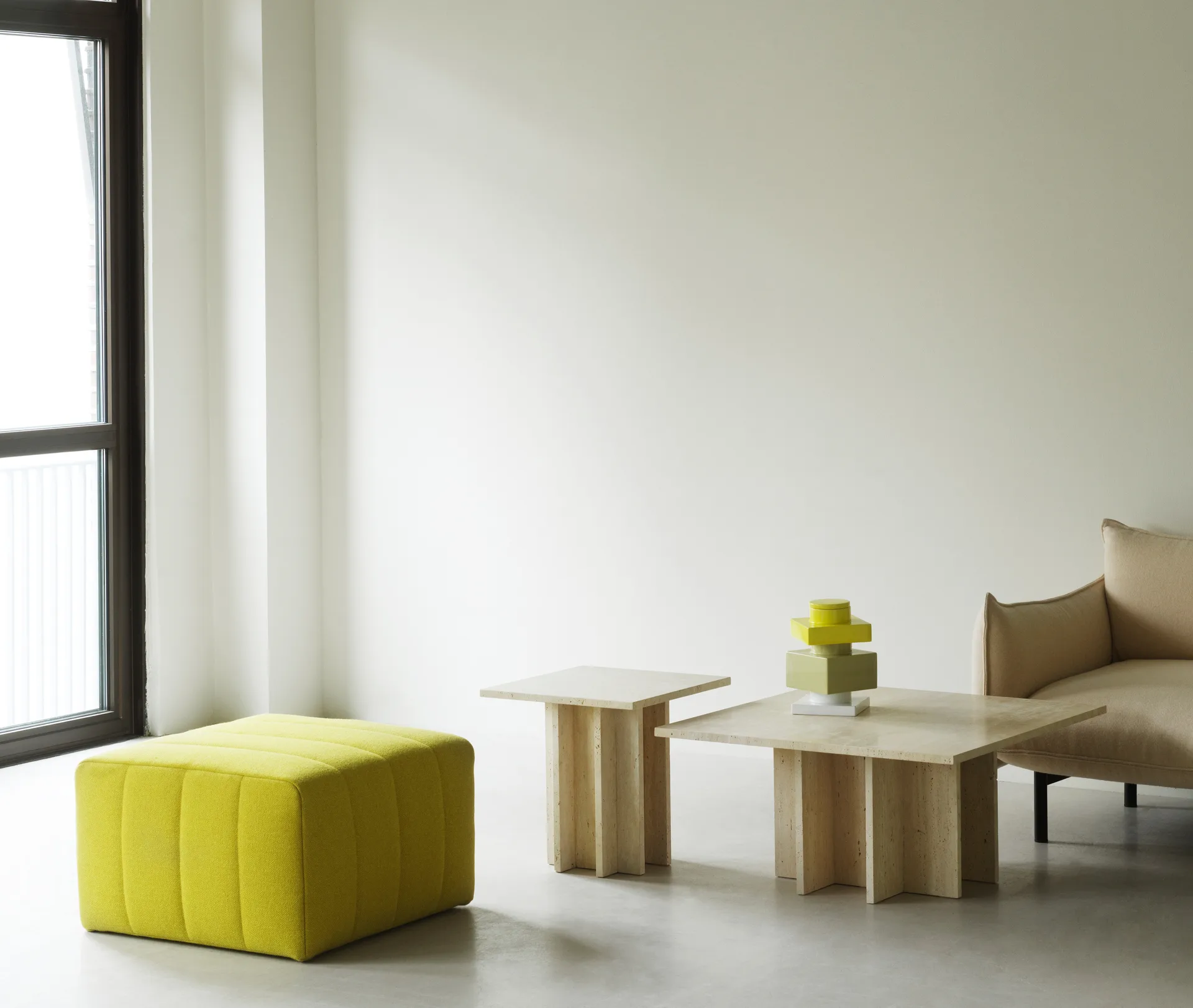 Edge soffbord small, Travertine Normann Copenhagen