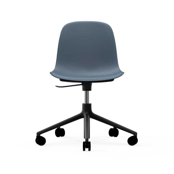Form chair swivel 5W kontorsstol - blå, svart aluminium, hjul - Normann Copenhagen