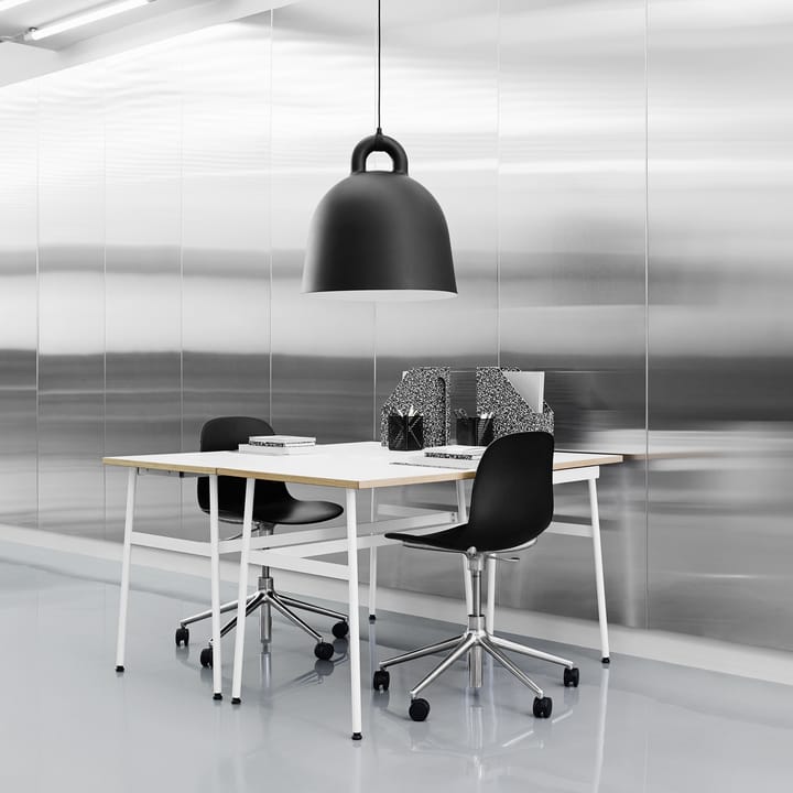 Form chair swivel 5W kontorsstol, grå, svart aluminium, hjul Normann Copenhagen