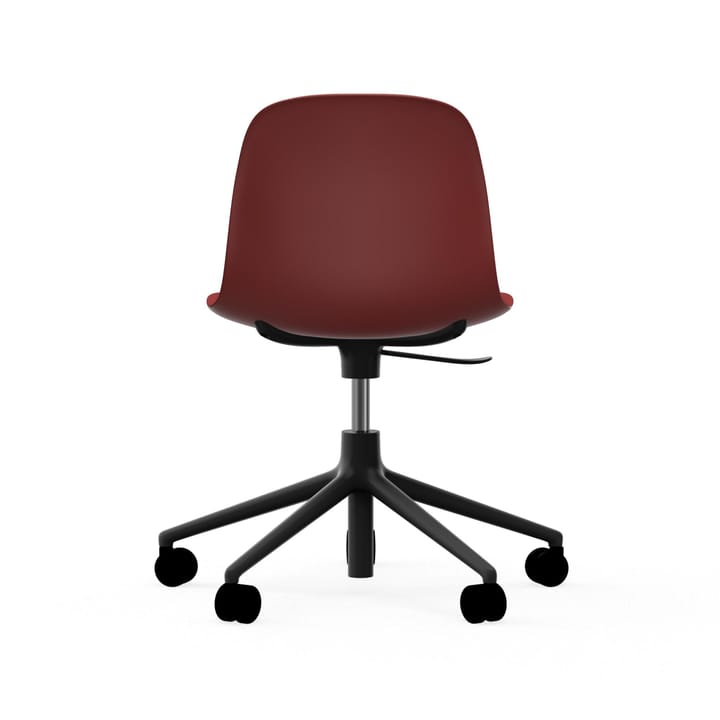 Form chair swivel 5W kontorsstol - röd, svart aluminium, hjul - Normann Copenhagen