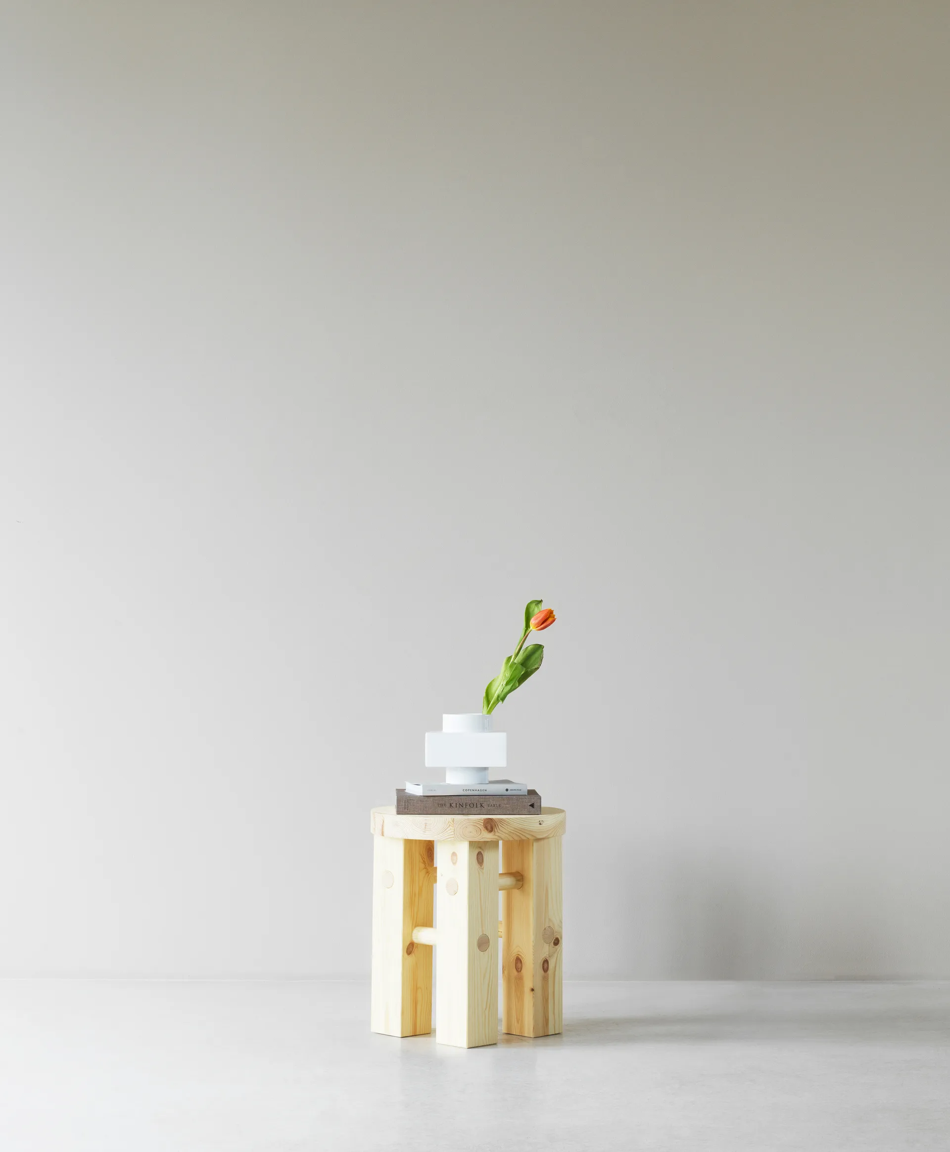 Fyr rund pall 45 cm, Pine, Ø40x45 cm Normann Copenhagen