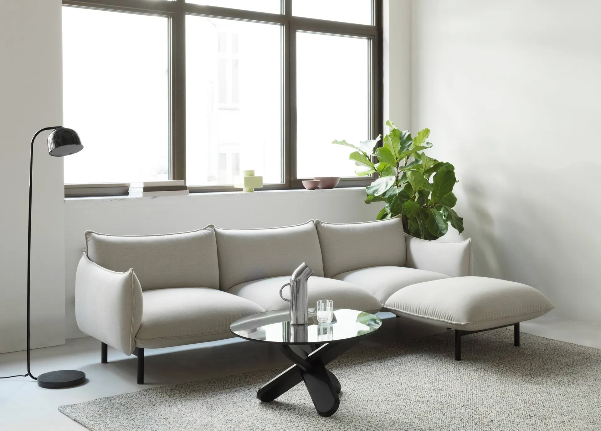 Grant golvlampa, black Normann Copenhagen