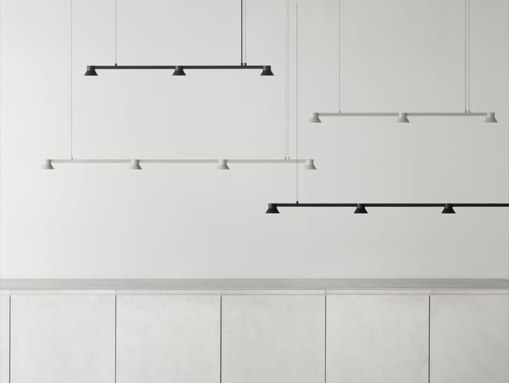 Hat taklampa linear liten - Black - Normann Copenhagen