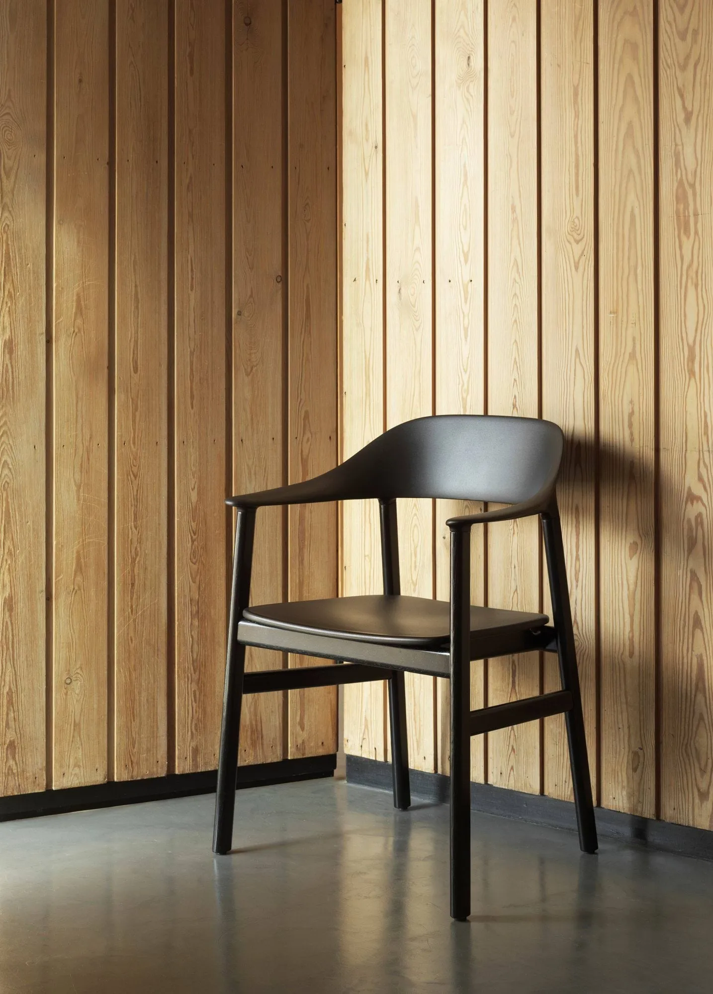 Herit karmstol ek, Dusty Green Normann Copenhagen