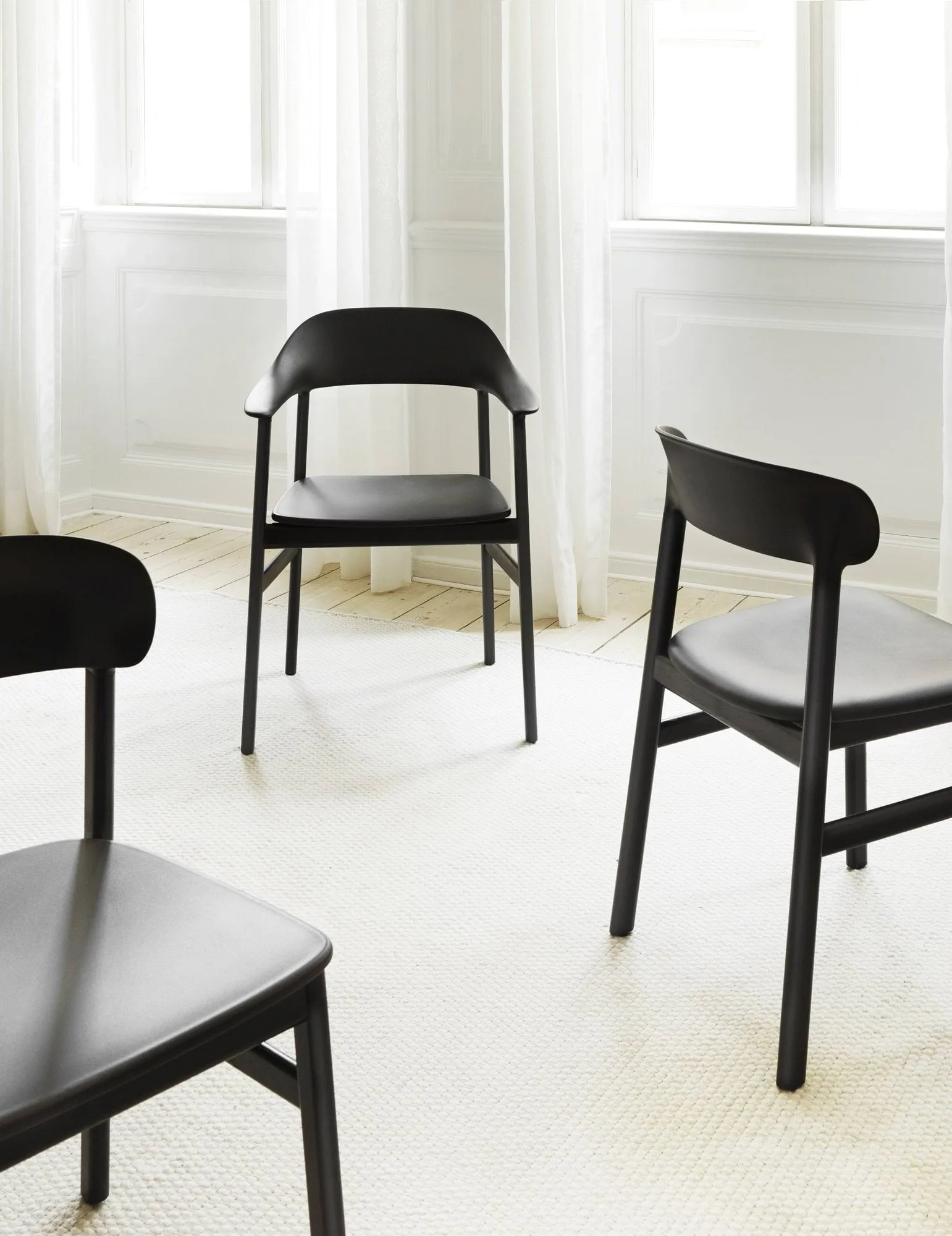 Herit karmstol ek, White Normann Copenhagen