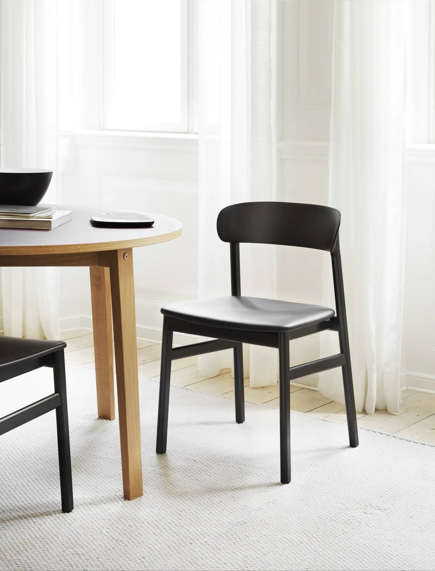 Herit stol rökt ek, Sand Normann Copenhagen
