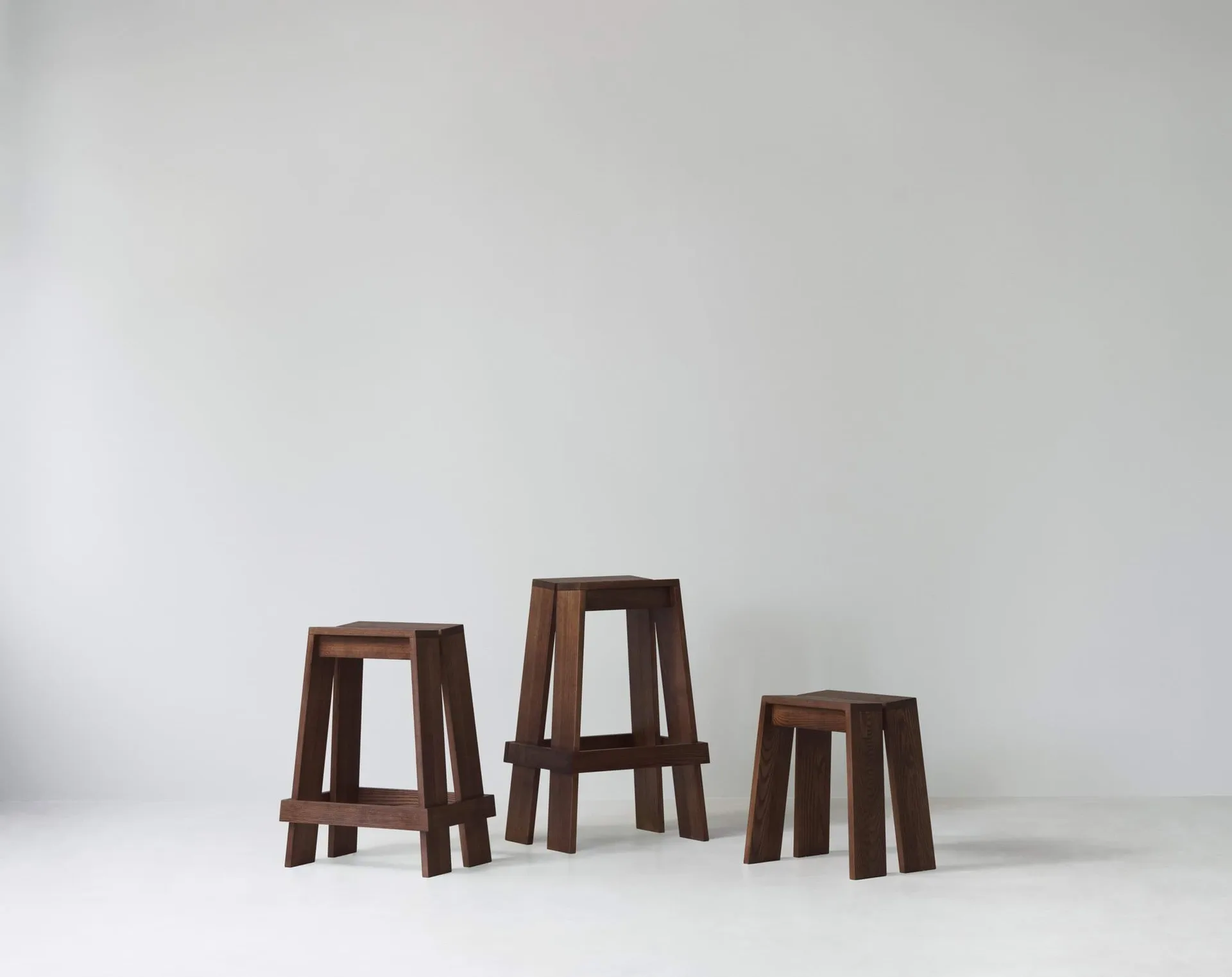Let barpall 65 cm, Brown Stained Ash Normann Copenhagen