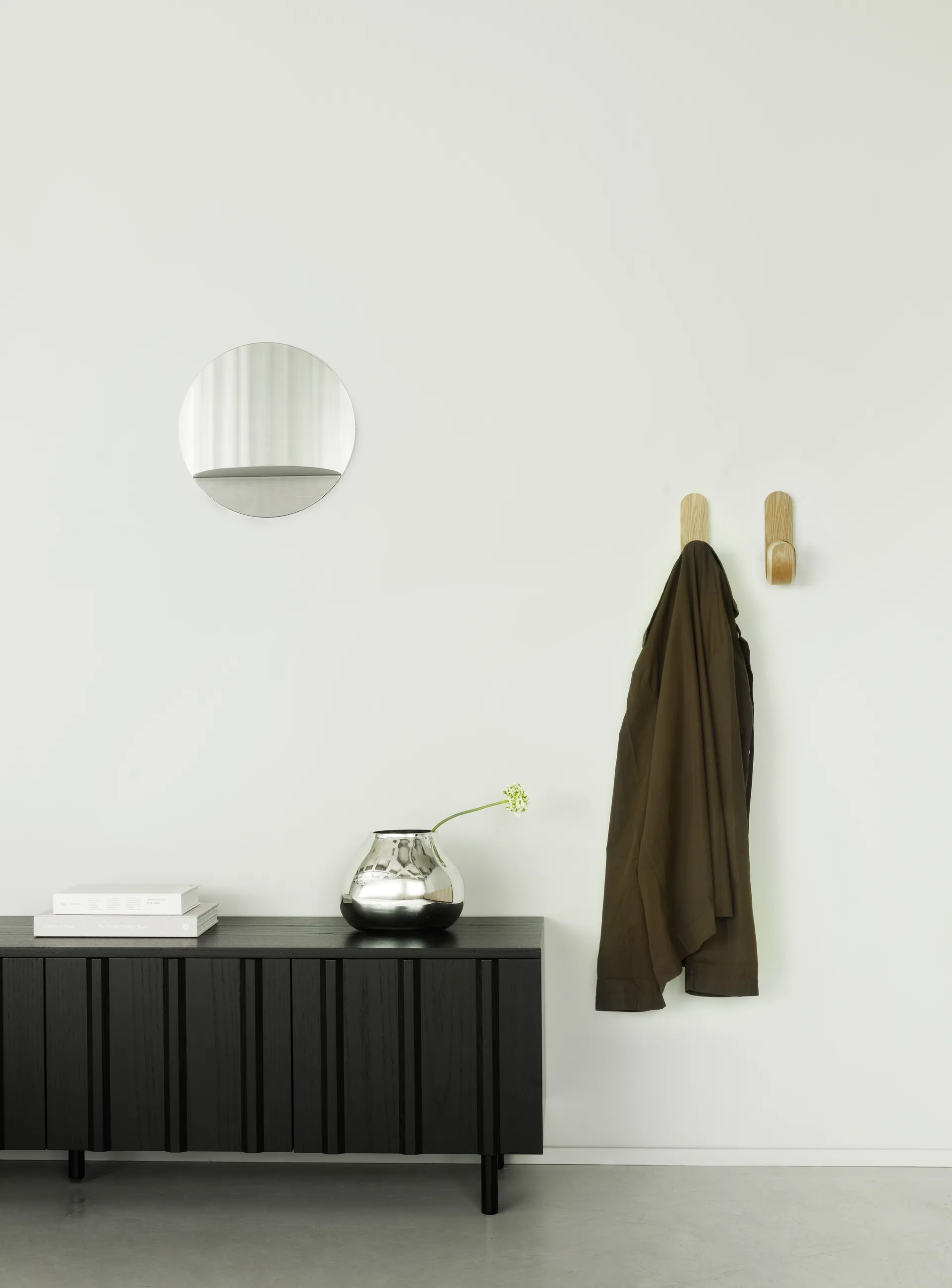Rib sideboard låg, Soft Black Normann Copenhagen