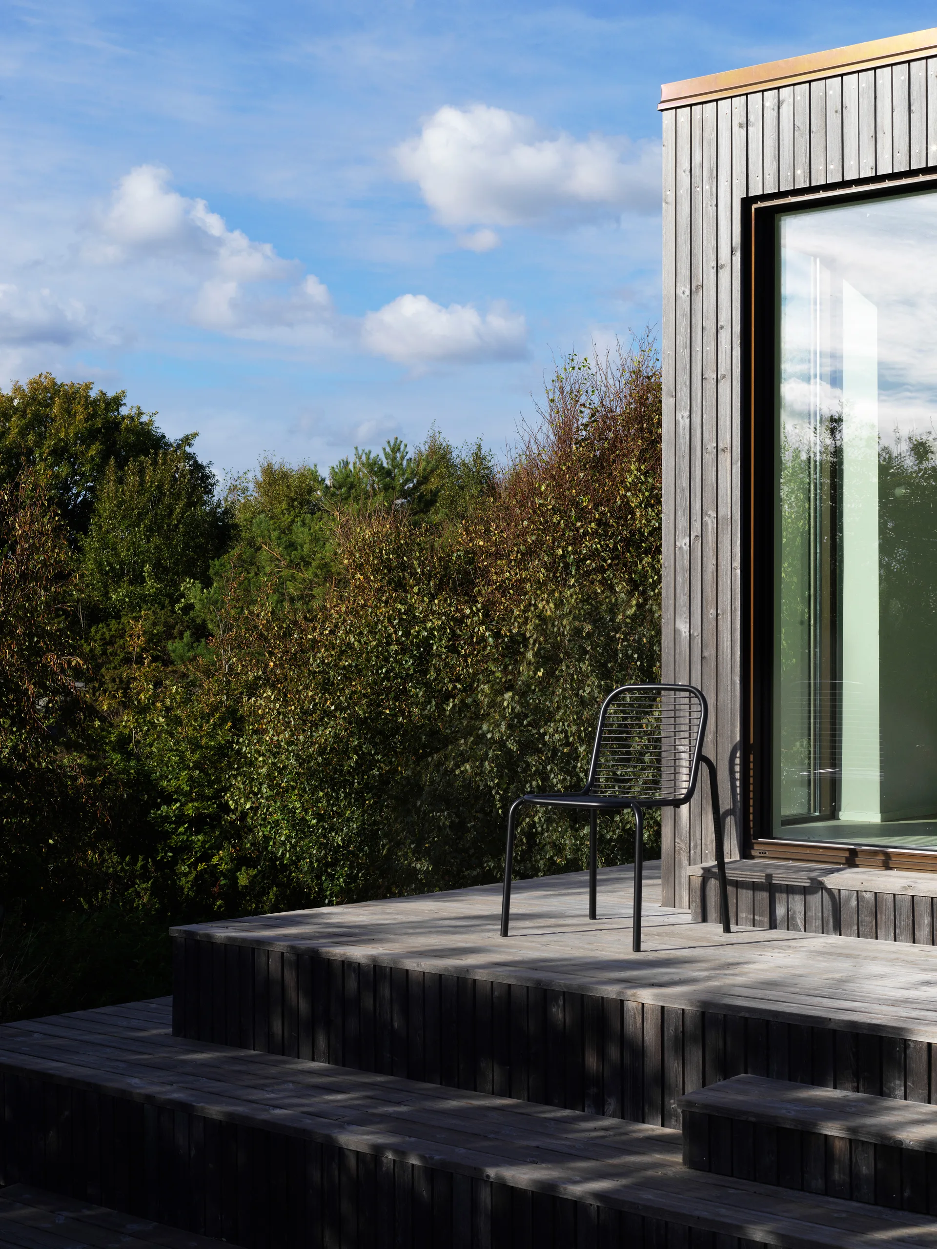 Vig stol, Black Normann Copenhagen