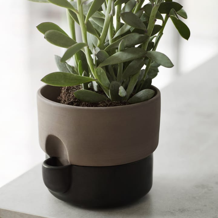 Oasis självvattnande kruka liten Ø15 cm, Svart Northern