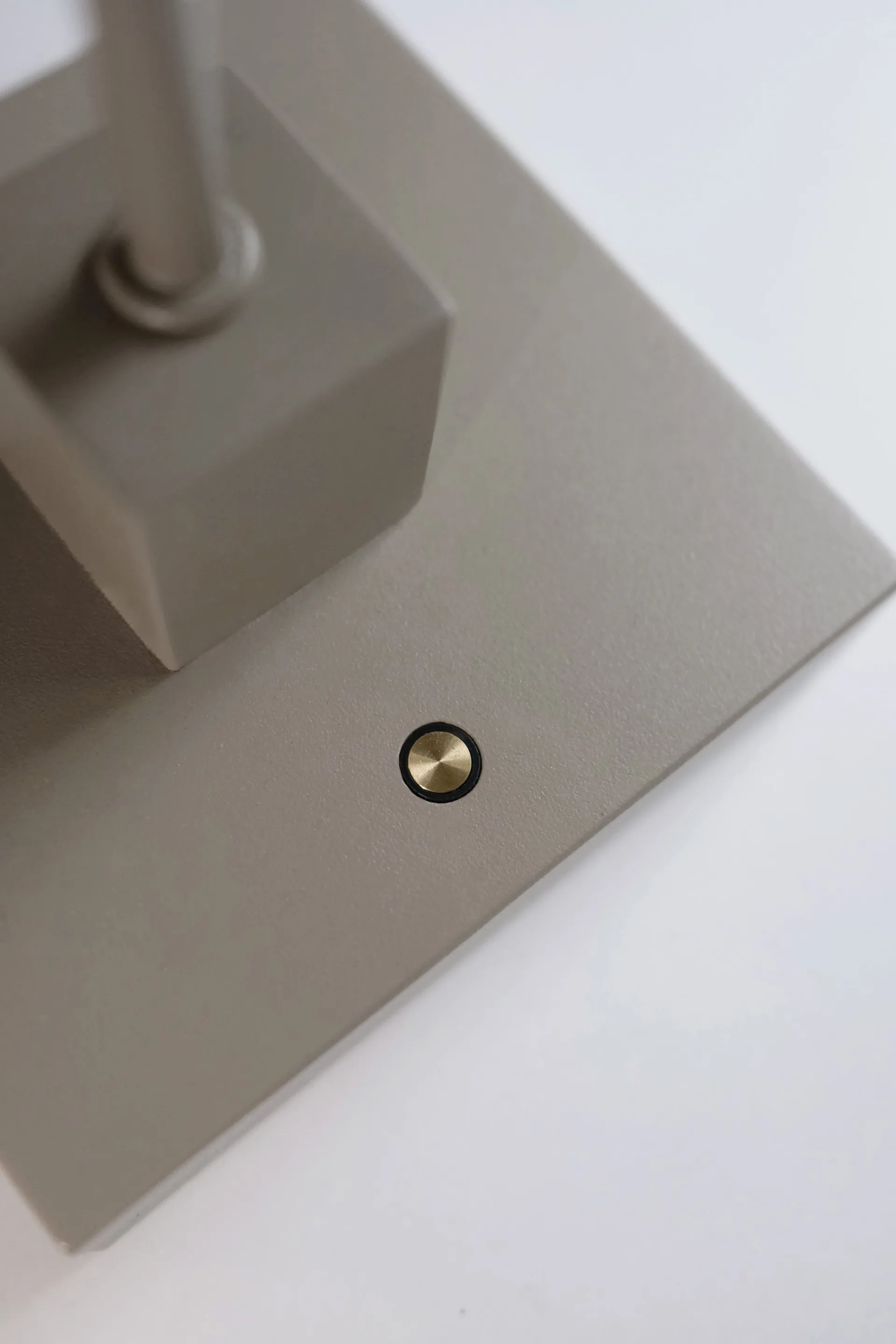 Snowball portabel bordslampa 33 cm, Grey beige Northern