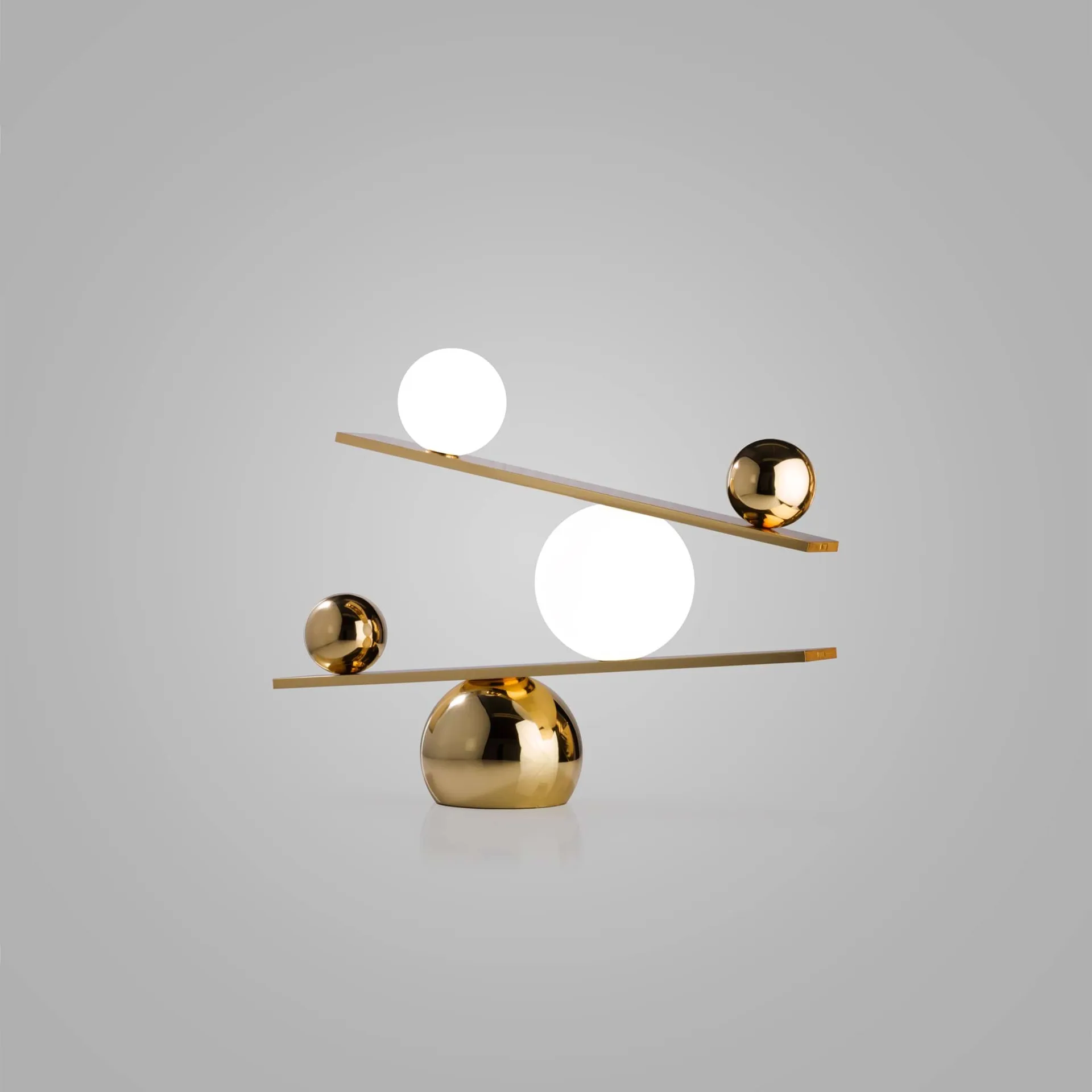 Balance bordslampa, Brass, v2 Oblure