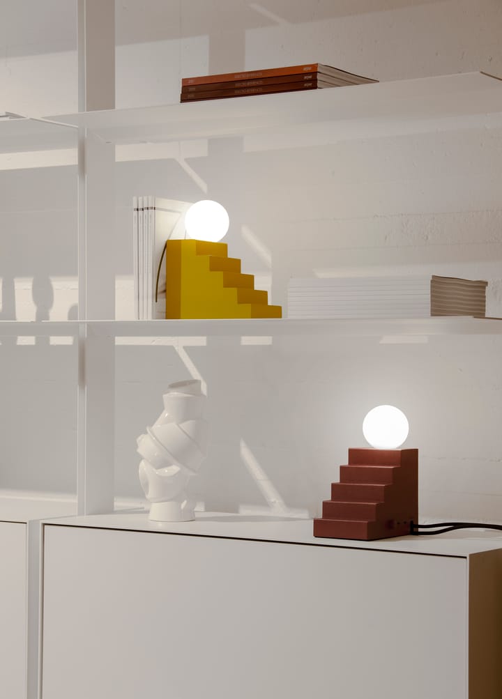 Stair bordslampa - Deep red - Oblure