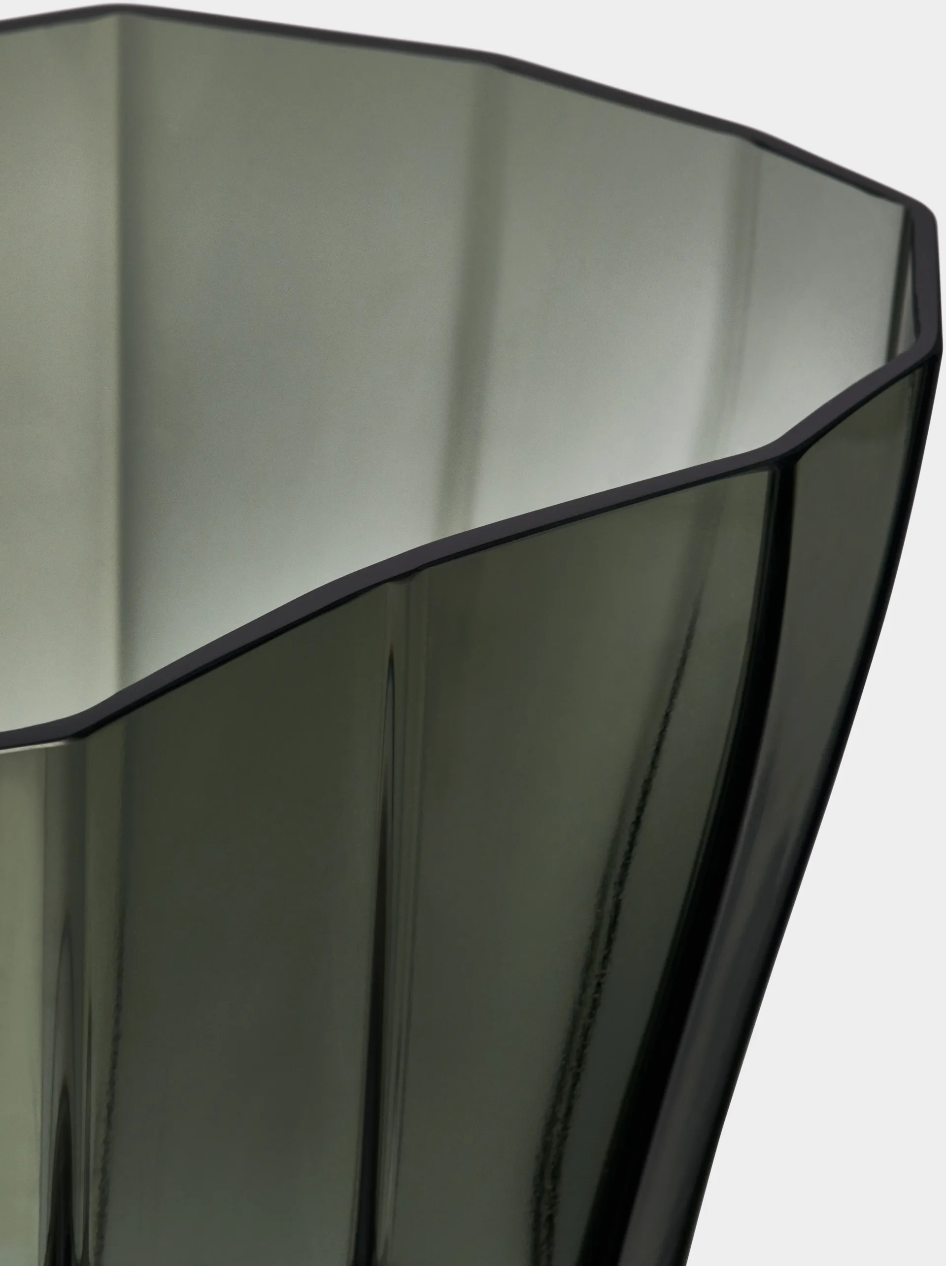 Reed vas 17,5 cm, Mossgrön Orrefors