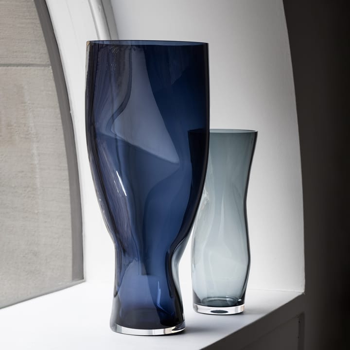 Squeeze vas 500 mm, Midnight blue Orrefors