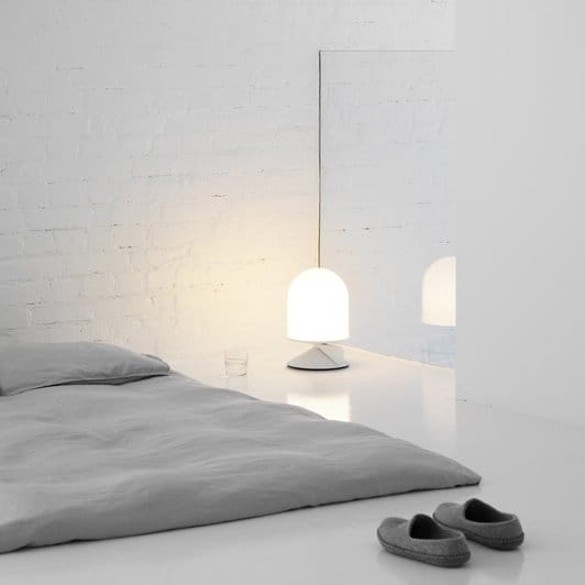 Vinge bordslampa, Vit Örsjö Belysning