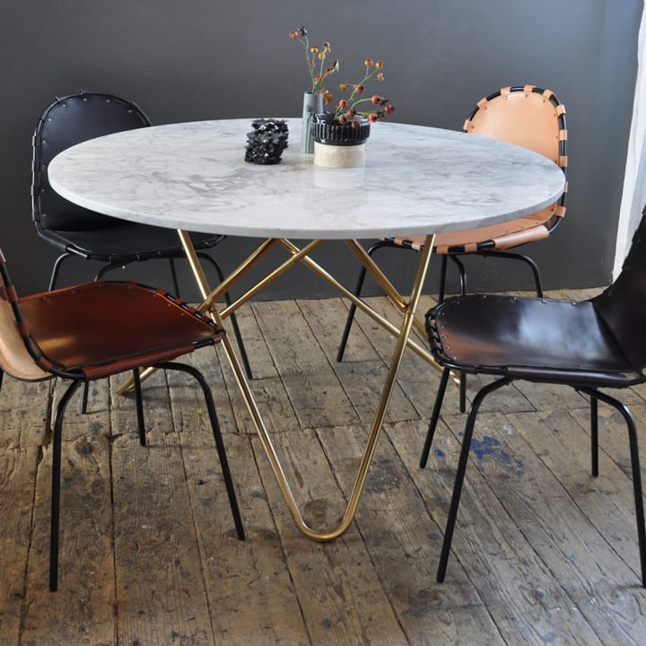 Big O Table matbord - Marmor carrara, svart stativ - OX Denmarq