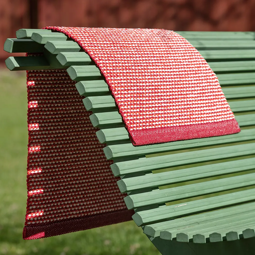 Effi matta, dark red/coral red/vanilla, 230x320 cm Pappelina