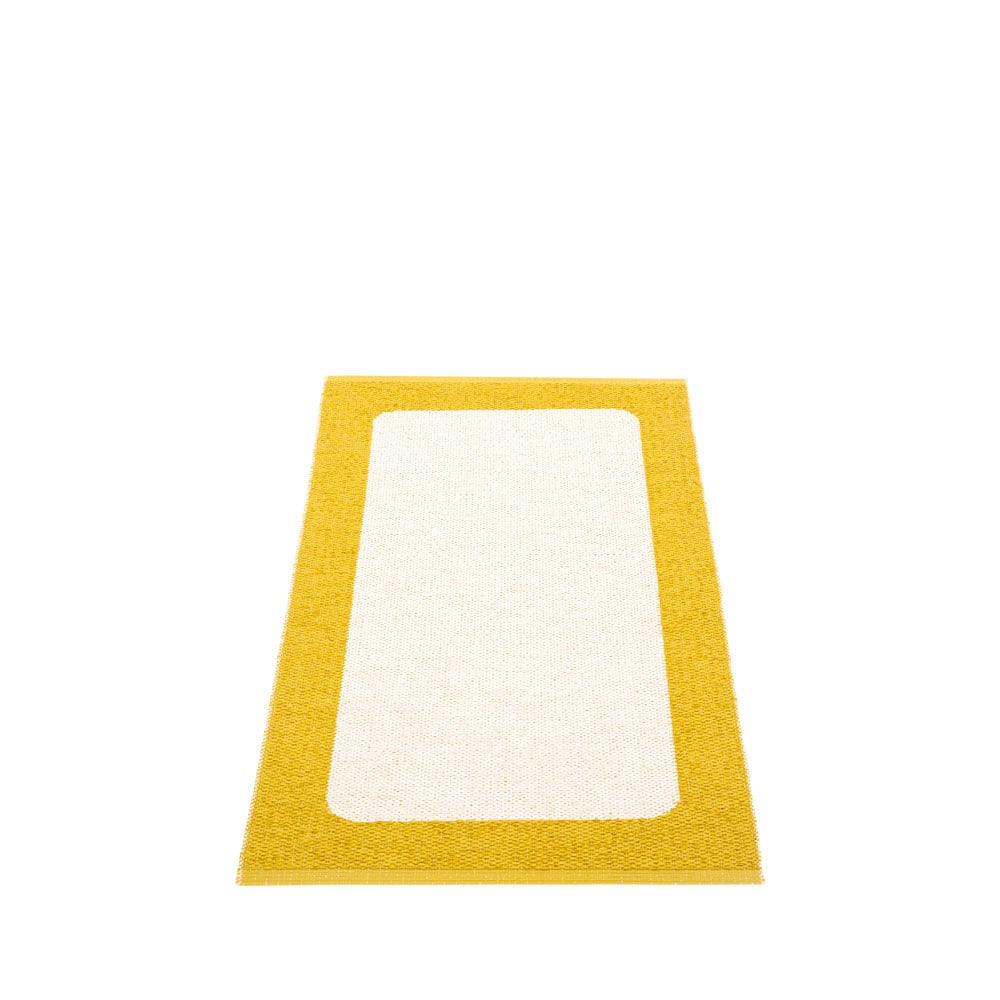 Pappelina Ilda gångmatta mustard, 70x120 cm | Skandinavisk Design | Plastmattor | Gul