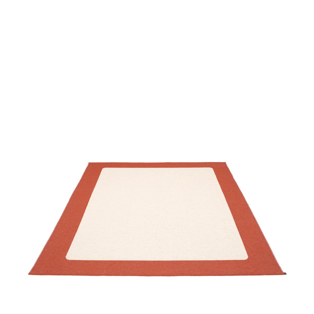 Pappelina Ilda matta brick, 180x180 cm | Skandinavisk Design | Plastmattor | Orange