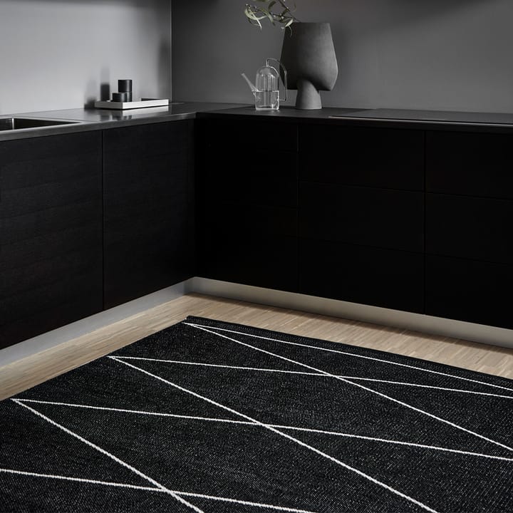 Max Matta, sand/vanilla, 180x260 cm Pappelina