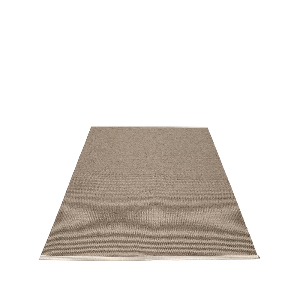 Pappelina Mono matta dark mud/mud, 180x300 cm | Skandinavisk Design | Plastmattor | Brun