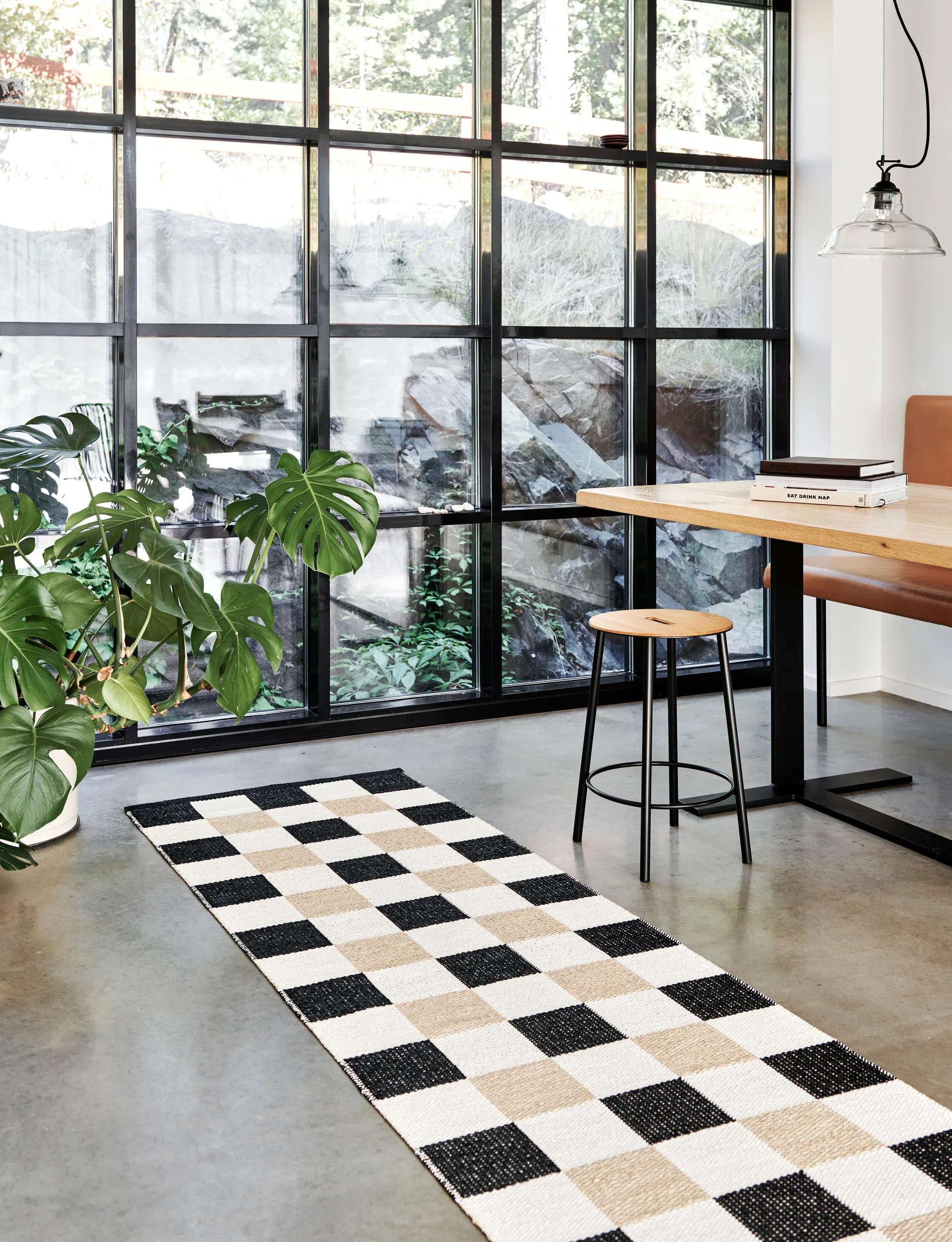 Pix gångmatta, Black-vanilla, 70x240 cm Pappelina