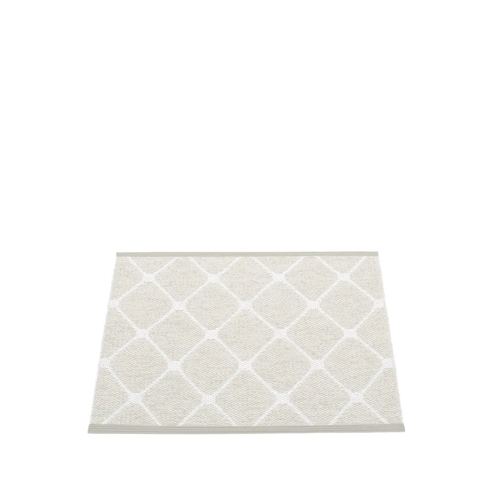 Rex small matta, fossil grey/white, 70x60 cm Pappelina