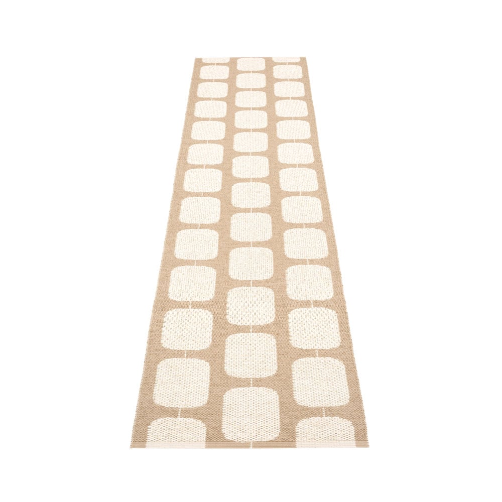Pappelina Sten gångmatta light nougat, 70x300 cm | Skandinavisk Design | Plastmattor | Beige