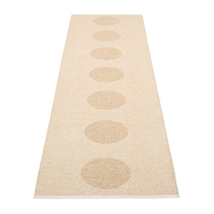 Vera 2.0 plastmatta beige-beige metallic, 70x360 cm Pappelina
