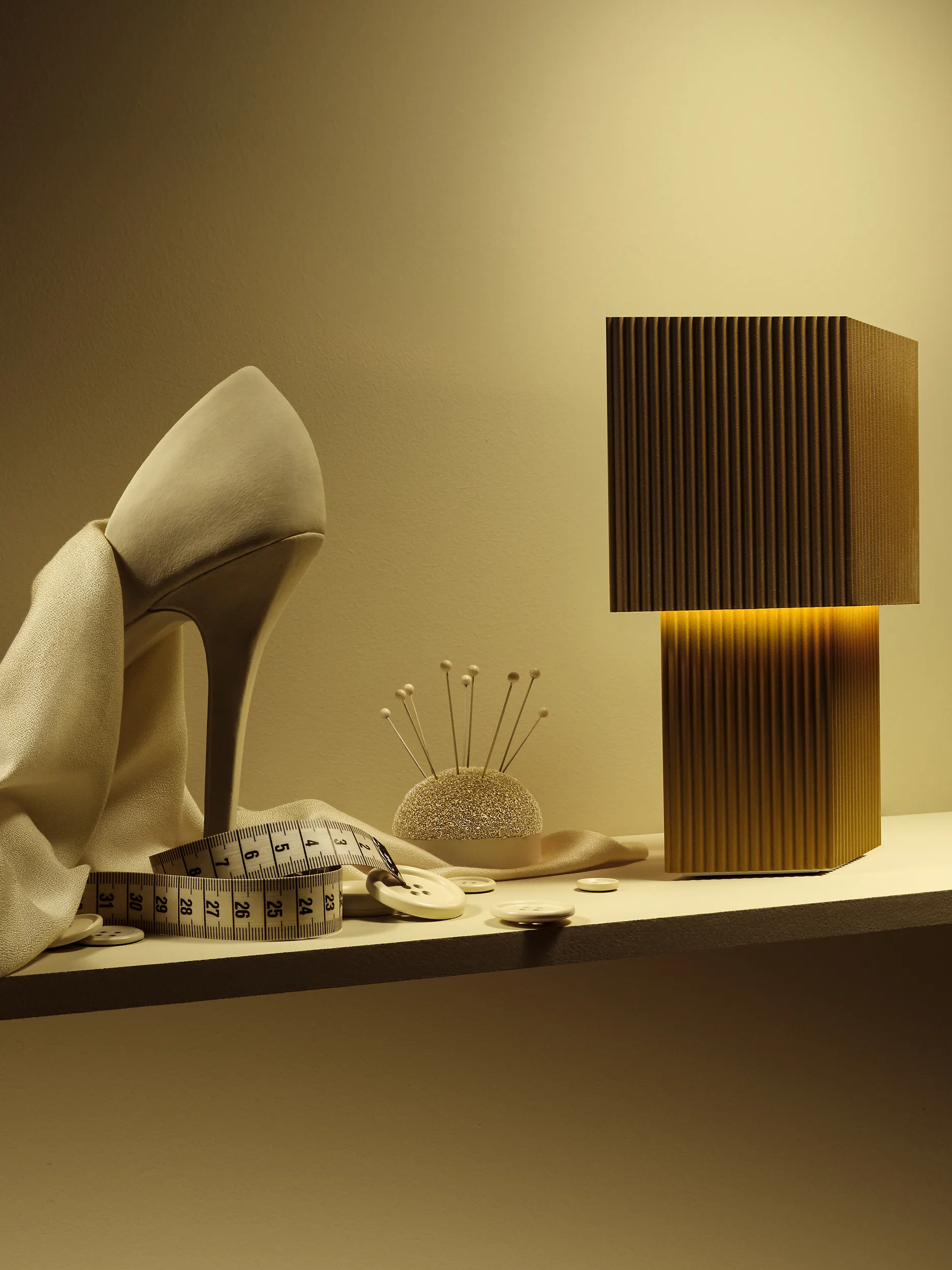 Romb Mini portabel bordslampa 19 cm, Cumin Pholc