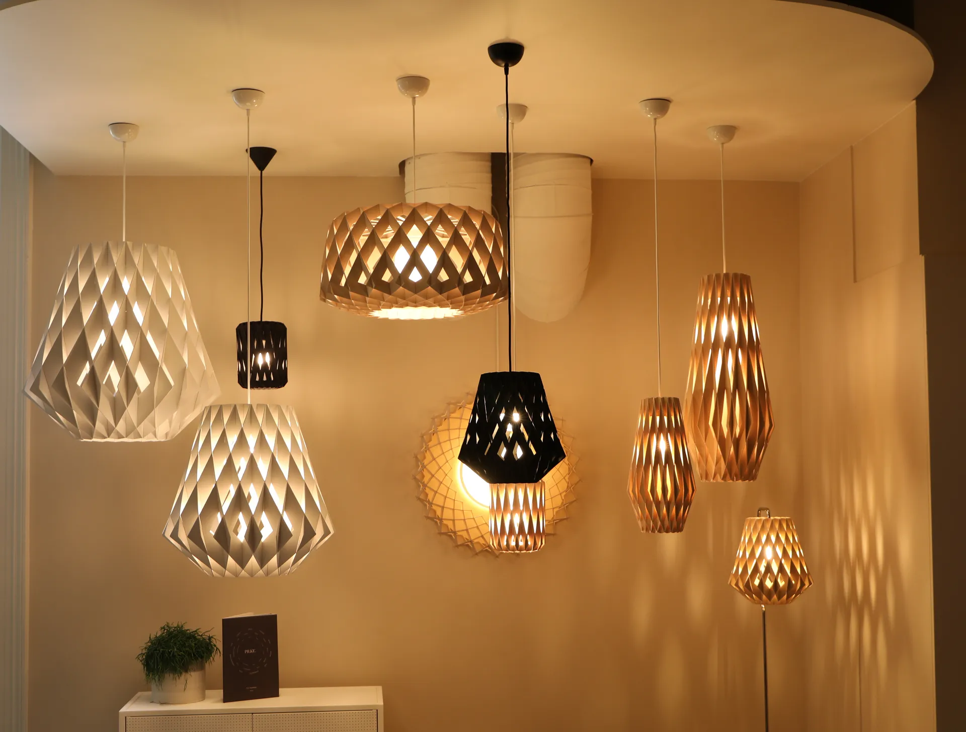 Pilke Signature pendel Ø50 cm, Vit Pilke