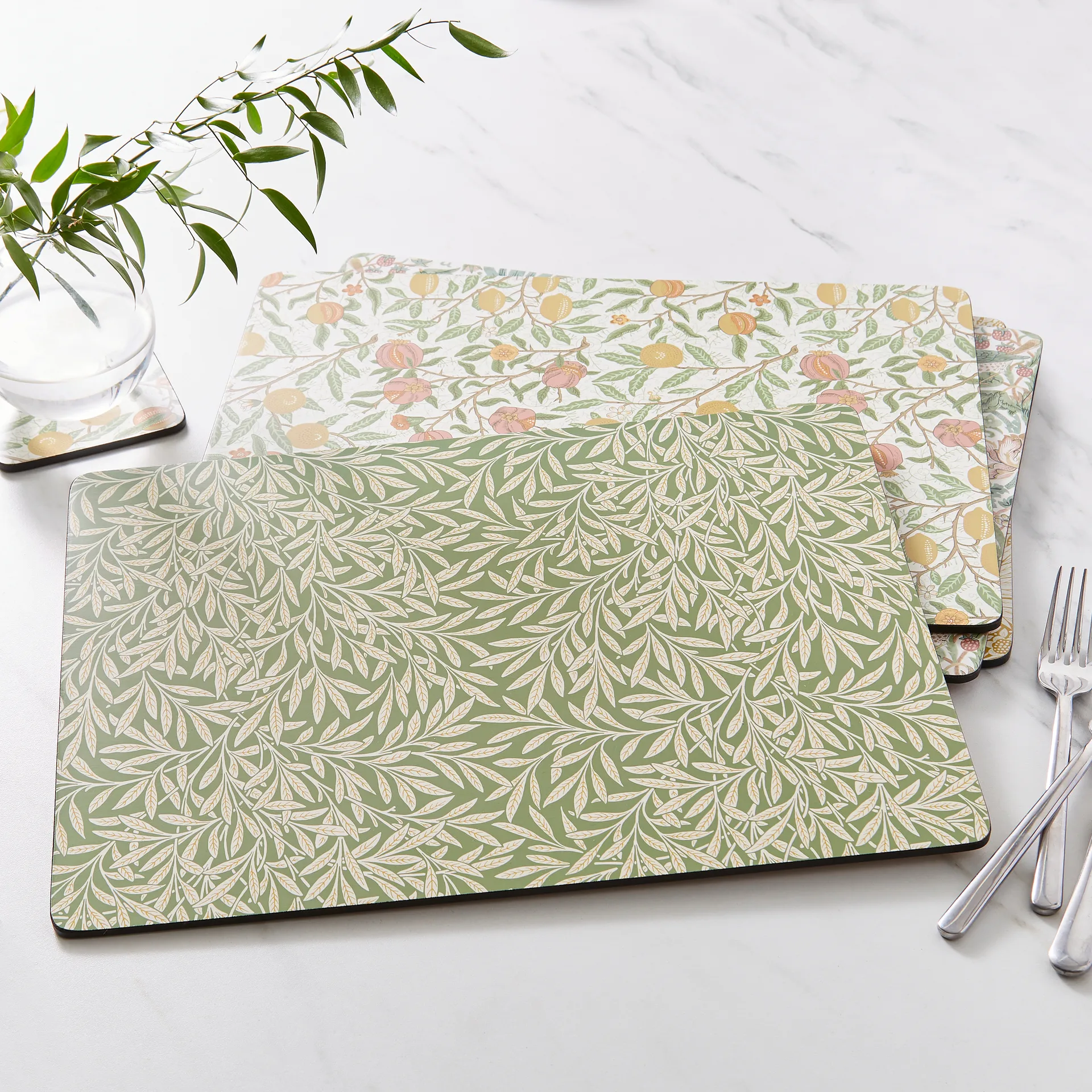 Morris & Co Simpley mixed bordstablett 4 delar, Fruit, Willow, Strawberry Thief, Marigold Pimpernel