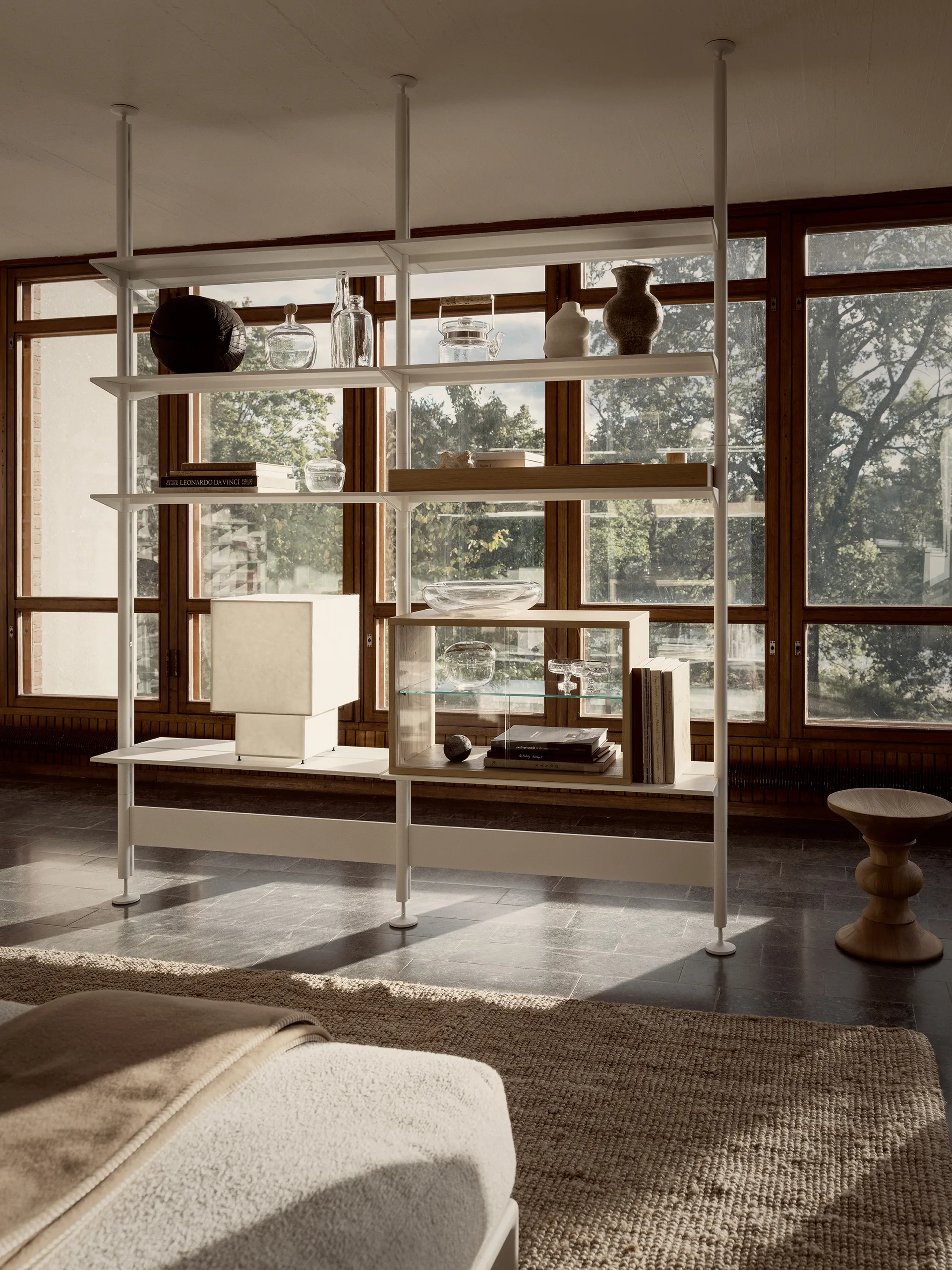 Pira vitrinskåp, Vitad ek-klarglas, 90x31 cm, 4 dörrar Pira