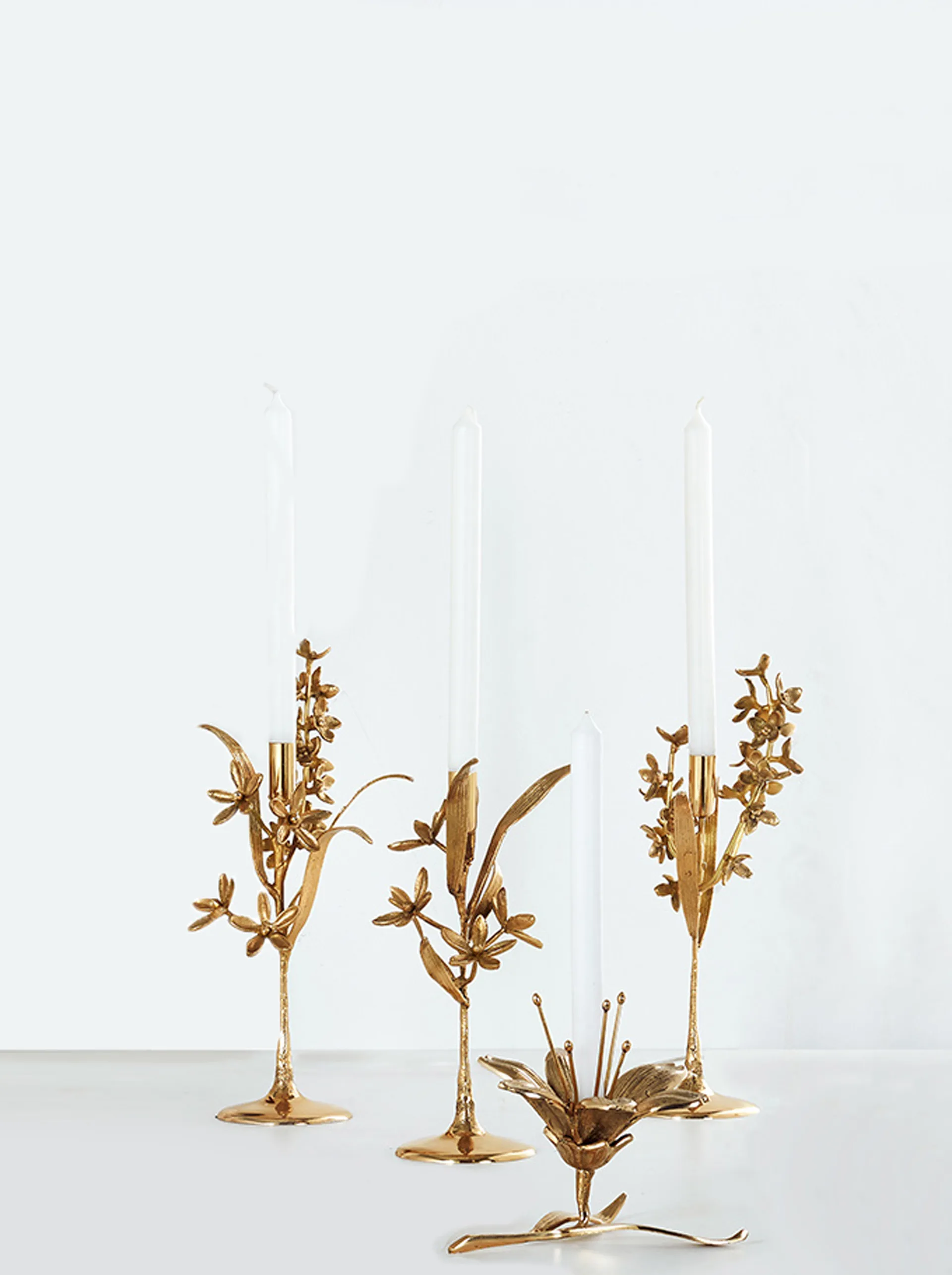 Lilly ljusstake 15 cm, Guld POLSPOTTEN