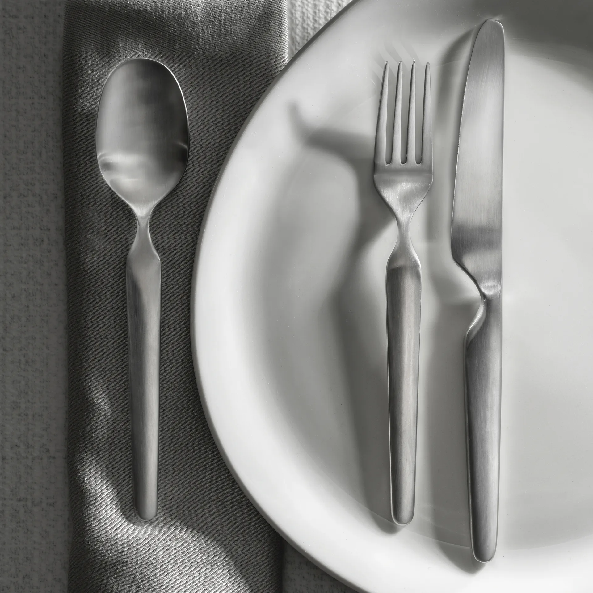 Bergen bestickset matt, 56 delar Robert Welch