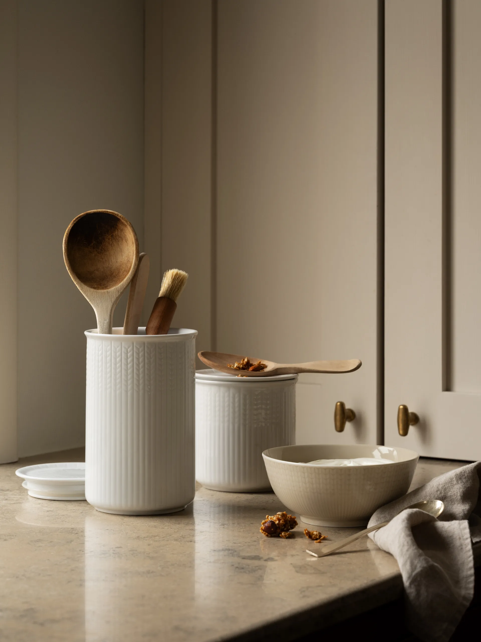 Swedish Grace förvaringsburk L 1,3 L, Snö Rörstrand