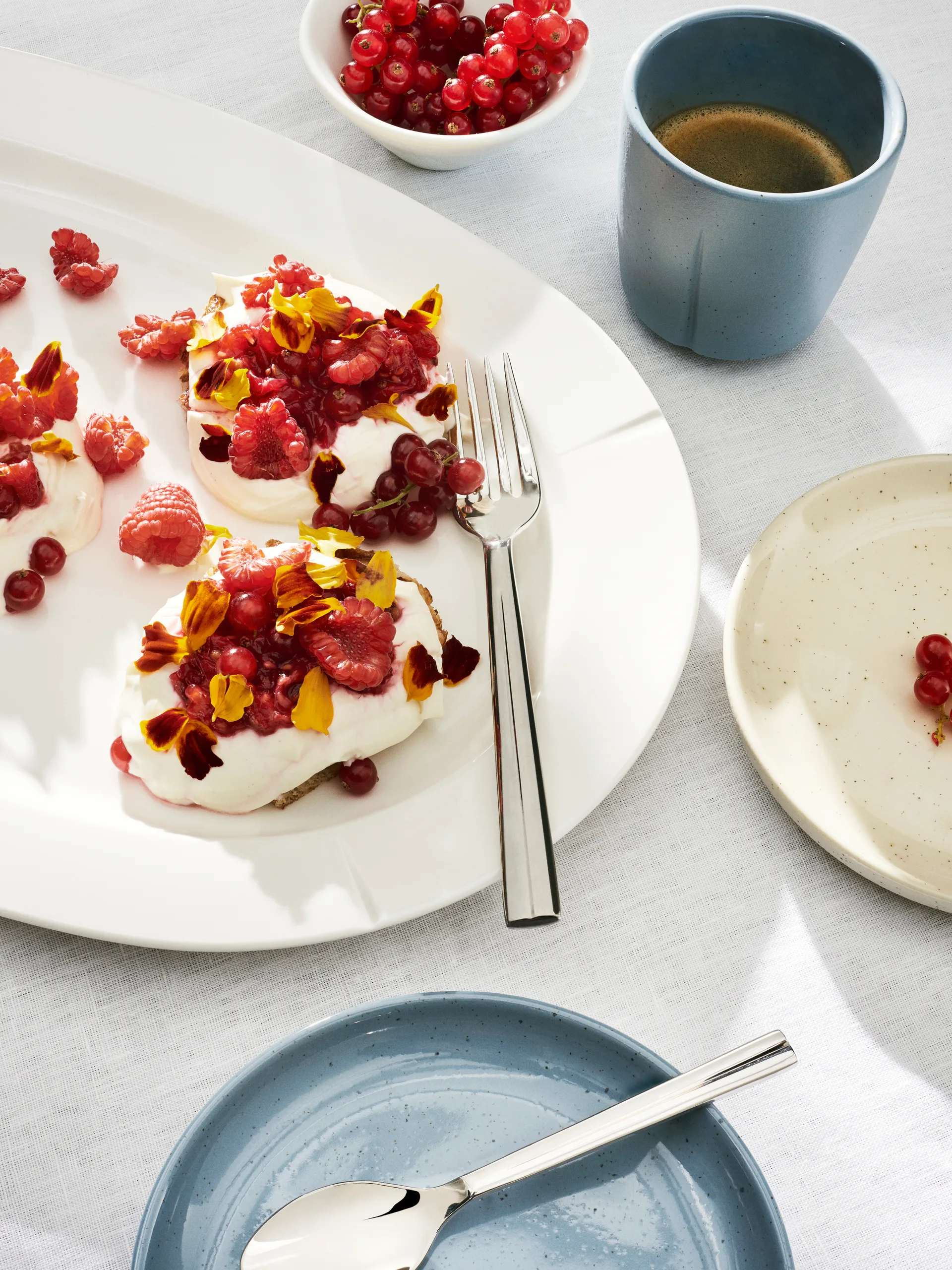 Grand Cru oval serveringsfat 30x44 cm, Vit Rosendahl