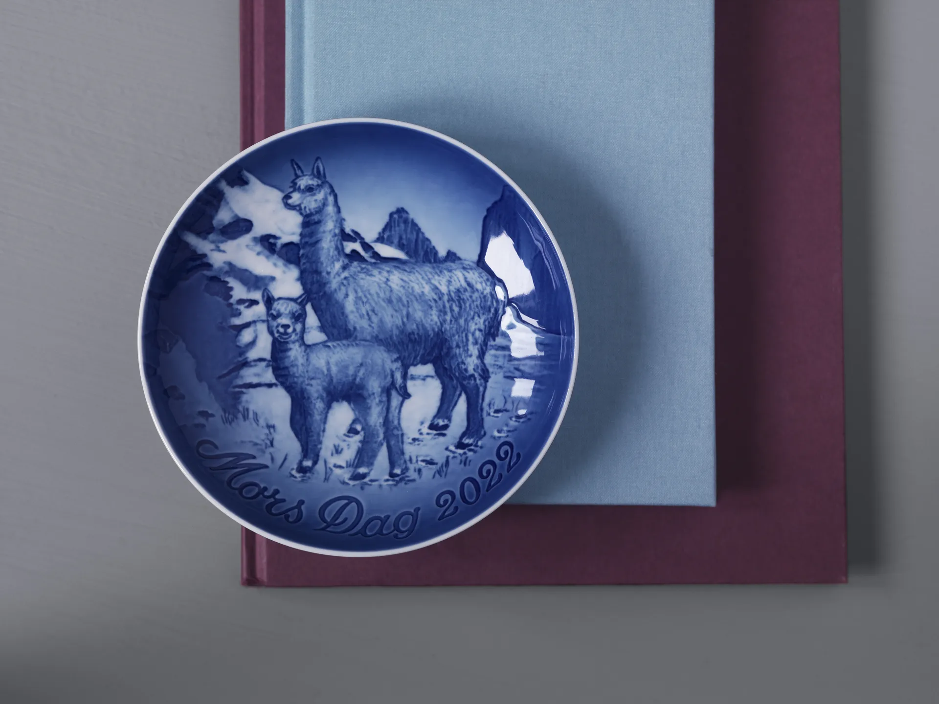 Bing och Grøndahl morsdagstallrik 2022, vit Royal Copenhagen