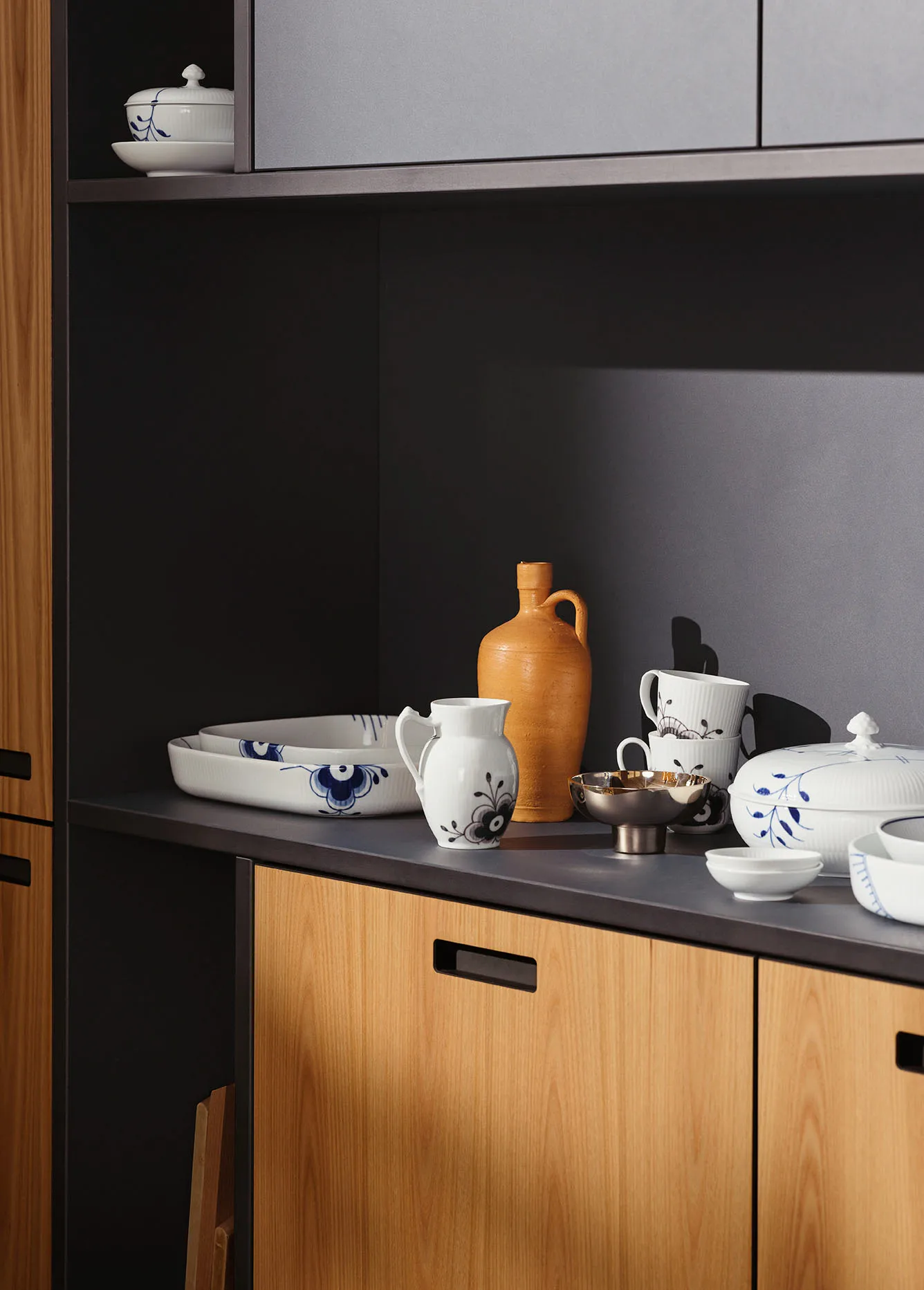 Blå Mega Riflet skål med lock, 130 cl Royal Copenhagen