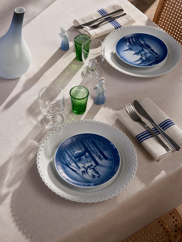 Royal Copenhagen Collectibles jultallrik 2023 - Jultid i skogen Ø18 cm - Royal Copenhagen
