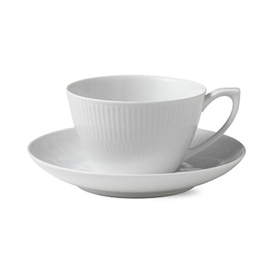 White Fluted tekopp med fat - 28 cl - Royal Copenhagen