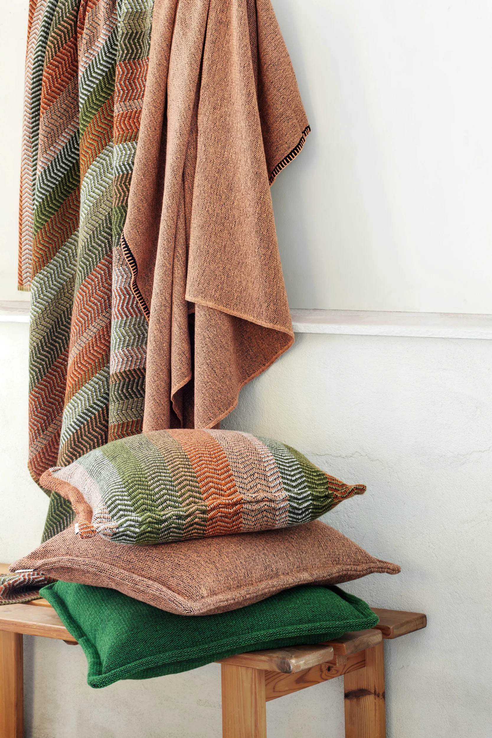 Fri filt 150x200 cm, Summer red Røros Tweed