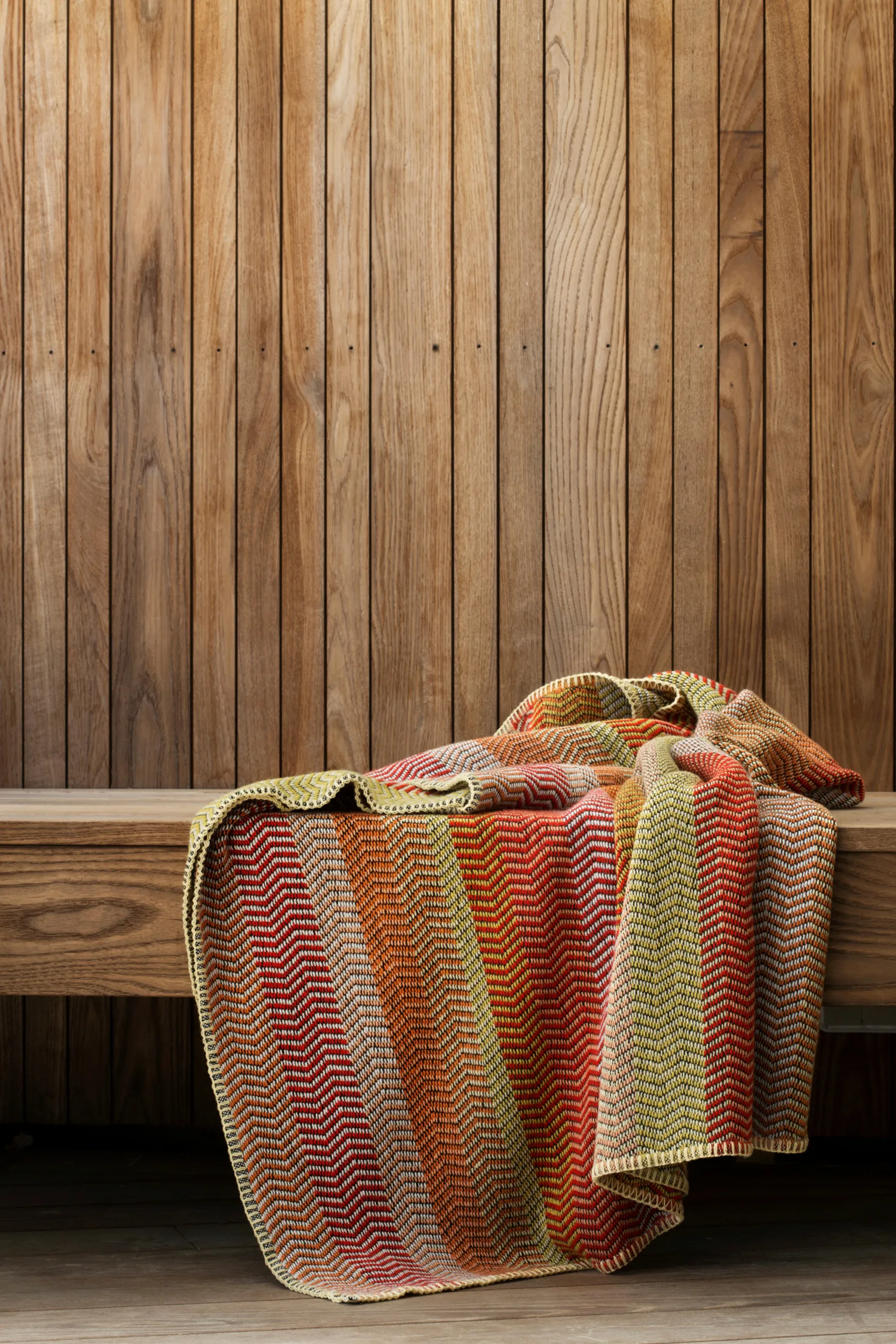 Fri filt 150x200 cm, Summer red Røros Tweed