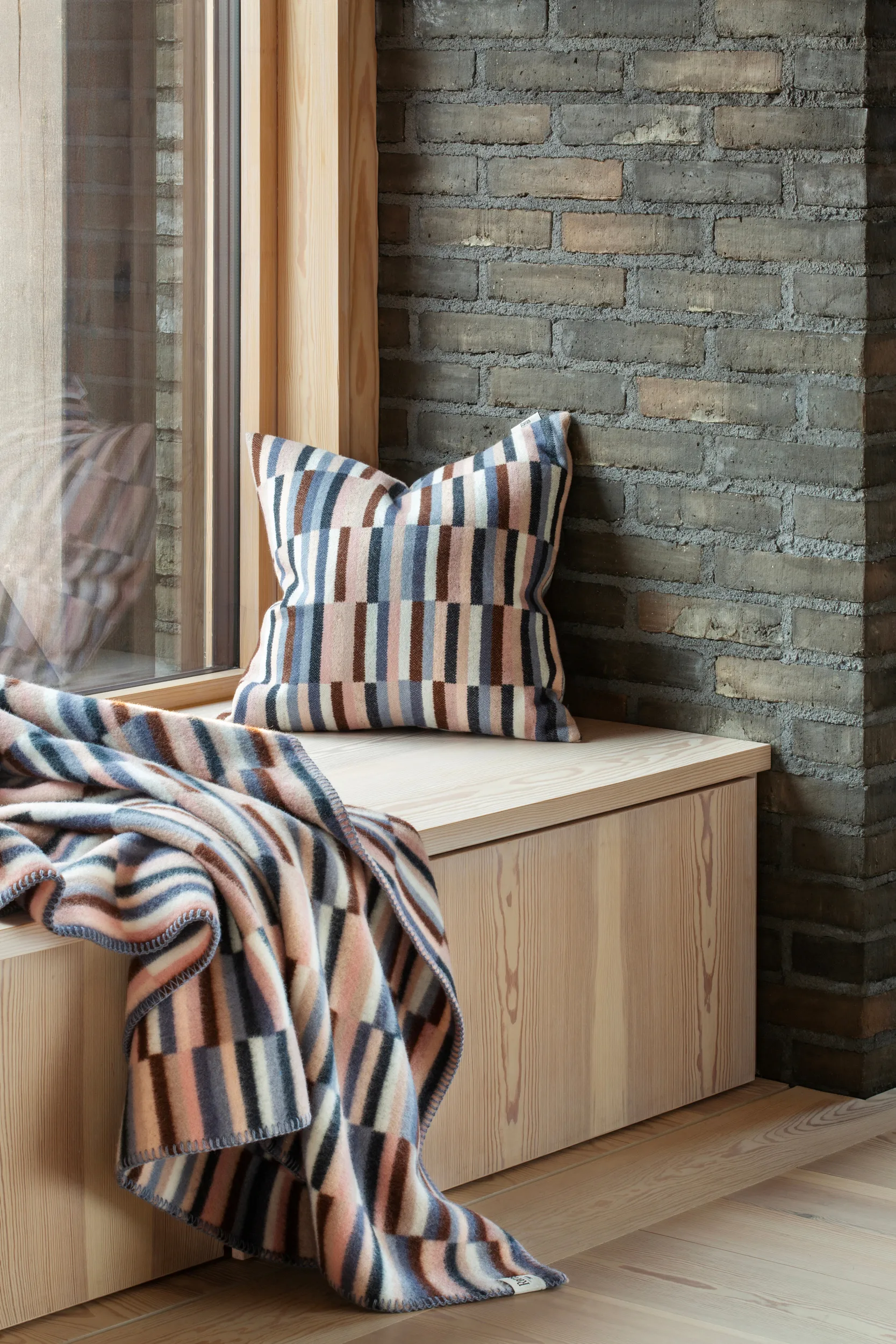 Ida filt 135x200 cm, Rosa blue Røros Tweed