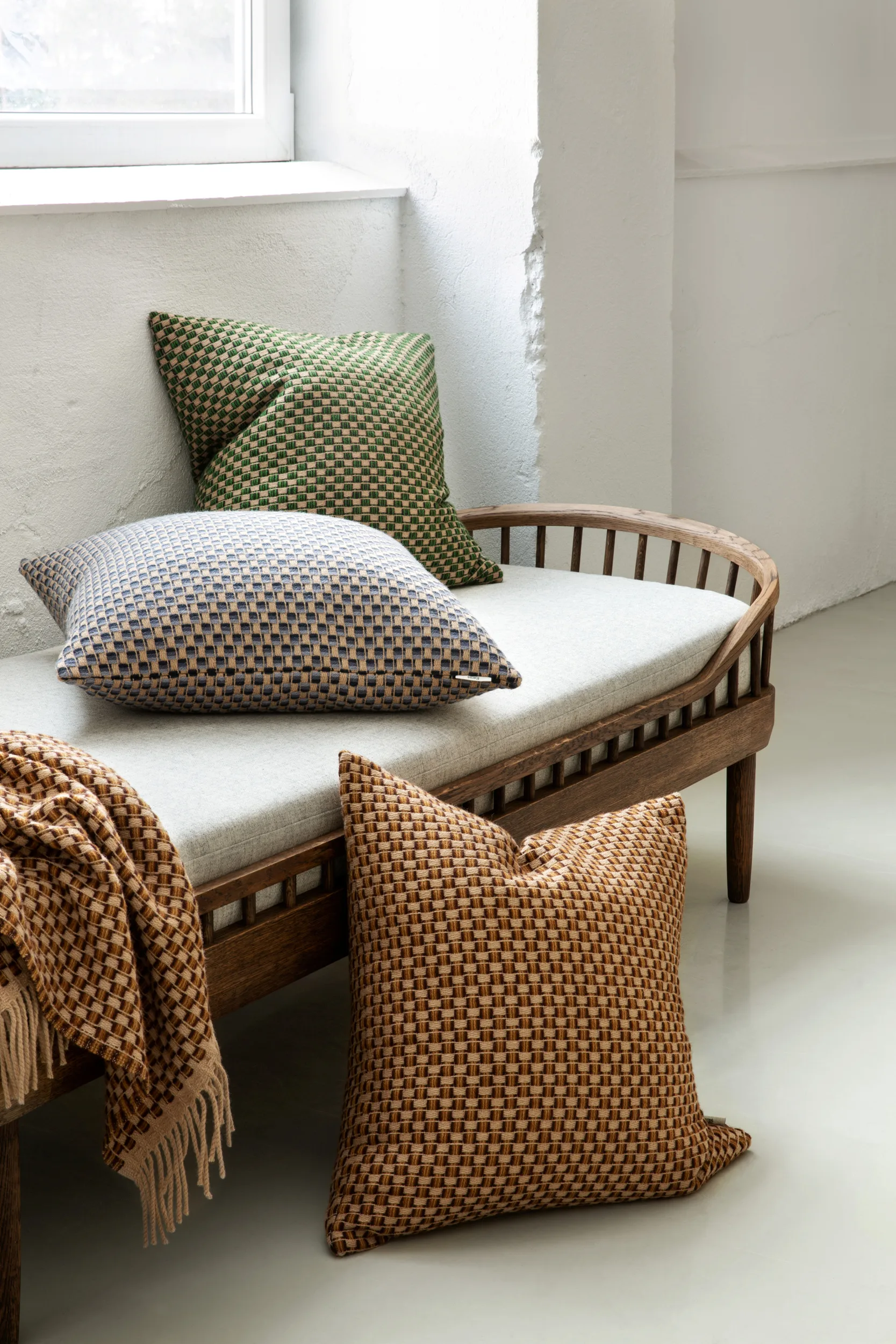 Isak kudde 60x60 cm, Meadow Røros Tweed