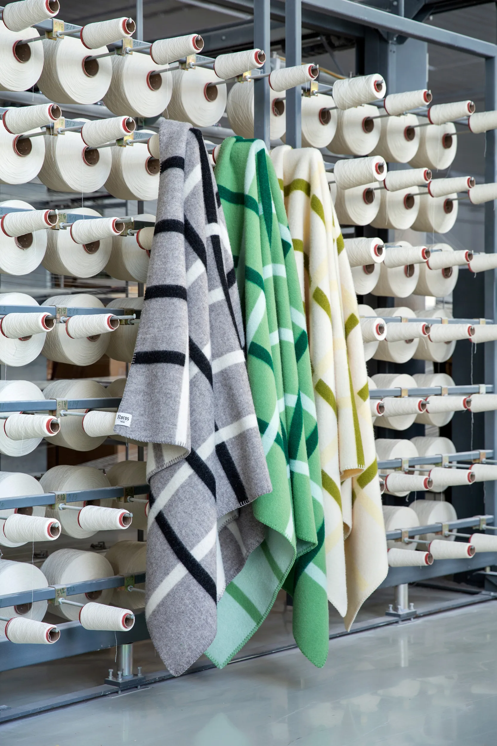 Knut filt 135x200 cm, Lime Røros Tweed