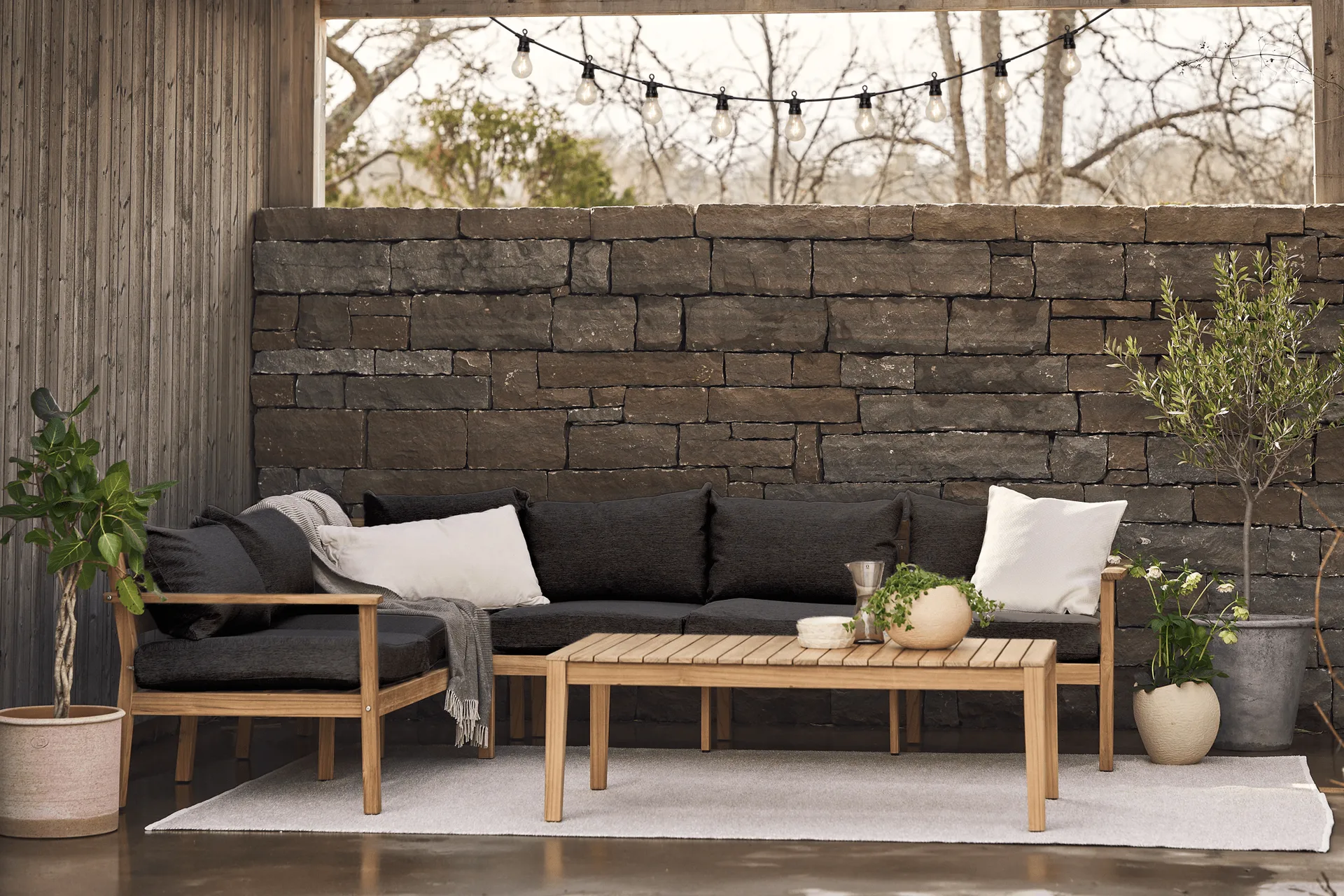 Wisp ljusslinga svart, 405 cm, 10 ljus Scandi Essentials
