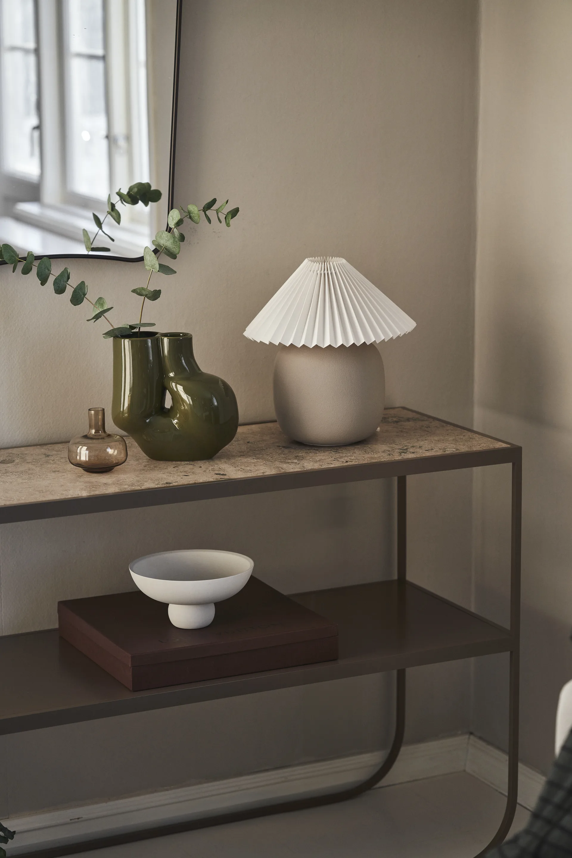 Boulder bordslampa 29 cm grey-pleated white,  Scandi Living