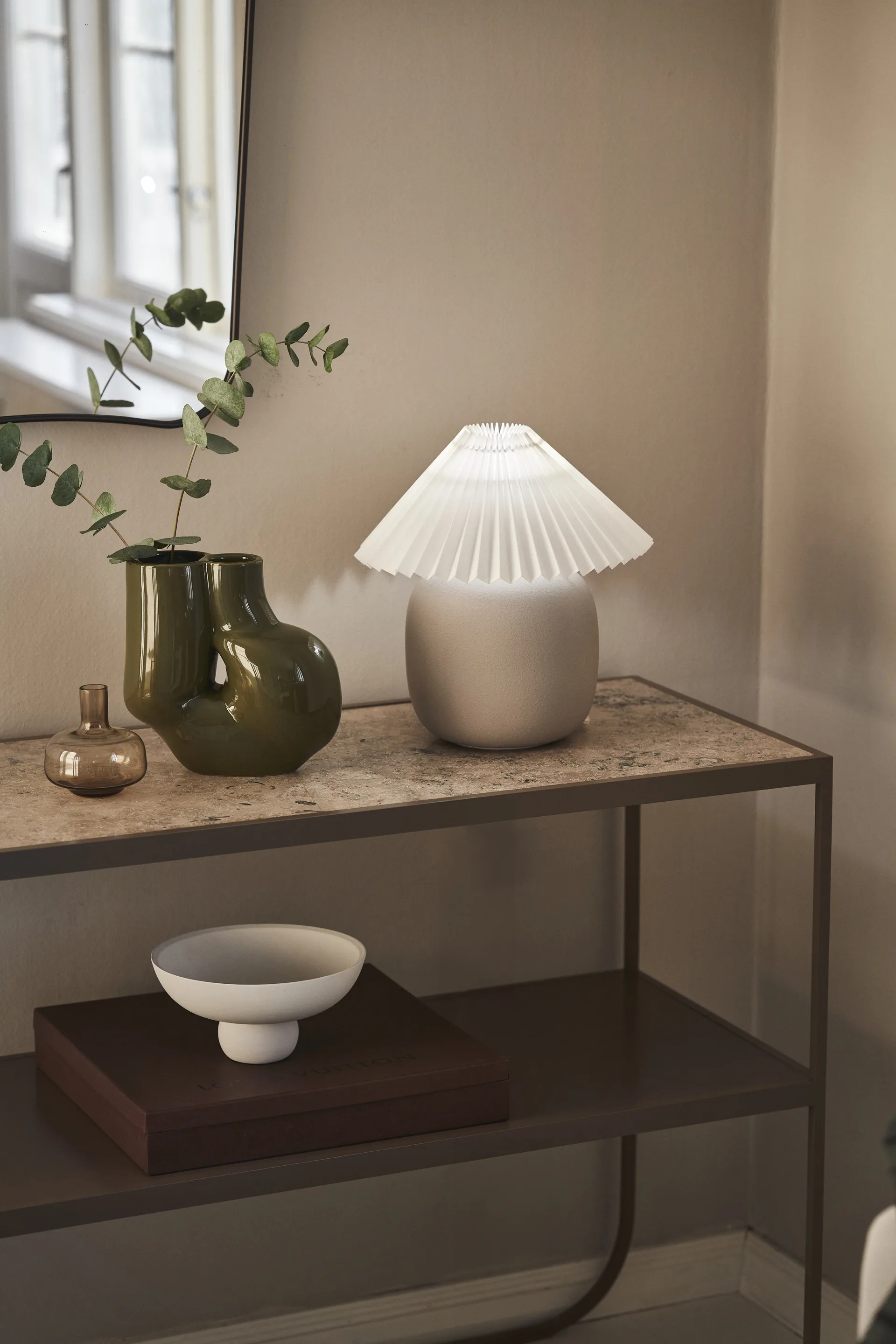 Boulder bordslampa 29 cm grey-pleated white,  Scandi Living